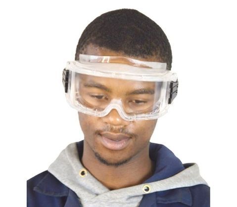 Safety-eyewear-scratch-fog-resistant